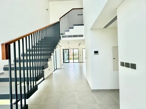4 Bedrooms Townhouse in Eden