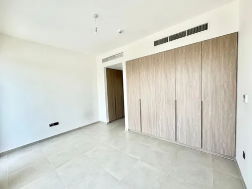 4 Bedrooms Townhouse in Eden