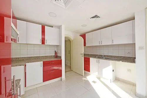 3 Bedrooms Townhouse in Springs 7