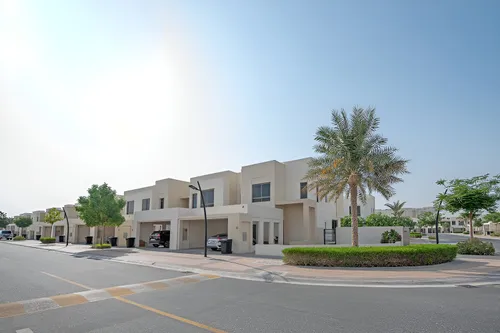 4 Bedrooms Villa in Hayat Townhouses