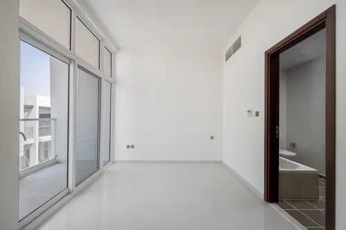 3 Bedrooms Townhouse in Aurum Villas