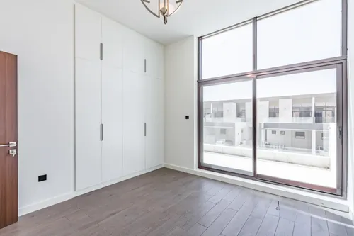 4 Bedrooms Townhouse in The Fields