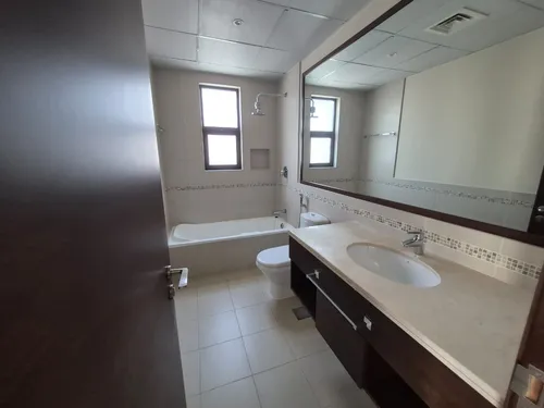 4 Bedrooms Townhouse in Mira 3