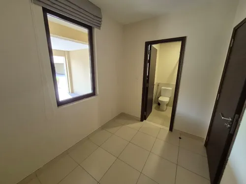 4 Bedrooms Townhouse in Mira 3