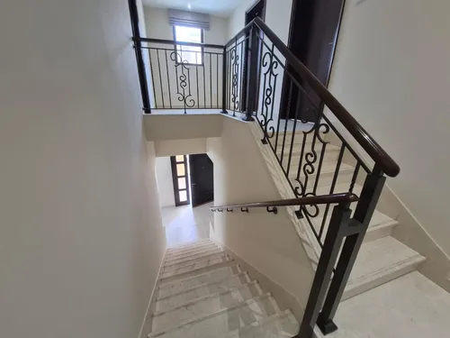 4 Bedrooms Townhouse in Mira 3