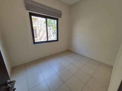4 Bedrooms Townhouse in Mira 3