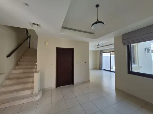 4 Bedrooms Townhouse in Mira 3