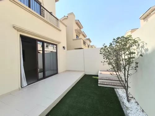 Landscaped | 4Bed | Master Bedroom | Walkin Closet