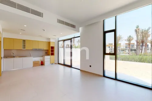 4 Bedrooms Townhouse in Spring