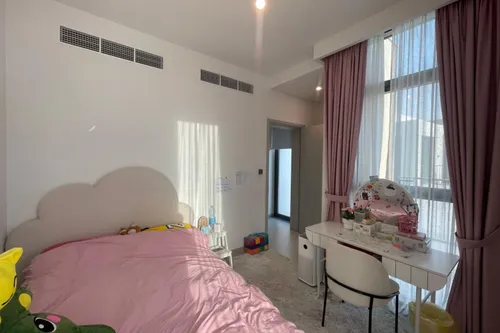 4 Bedrooms Townhouse in Spring