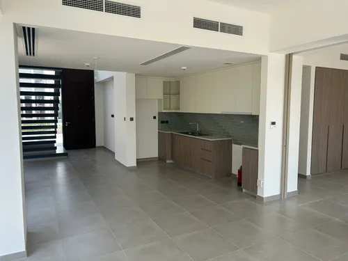 4 Bedrooms Townhouse in Eden