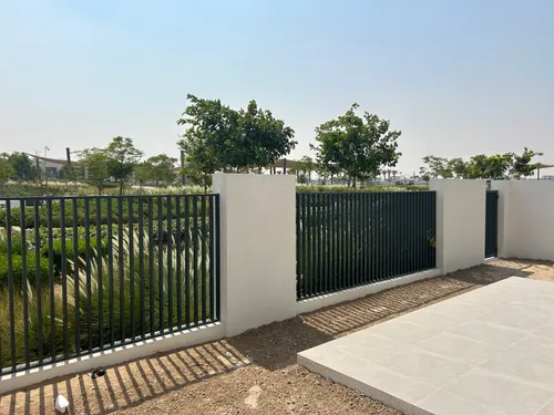 4 Bedrooms Townhouse in Eden