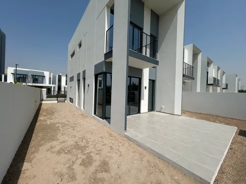 4 Bedrooms Townhouse in Eden