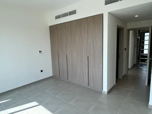 4 Bedrooms Townhouse in Eden