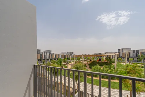 4 Bedrooms Townhouse in Mudon Al Ranim 1
