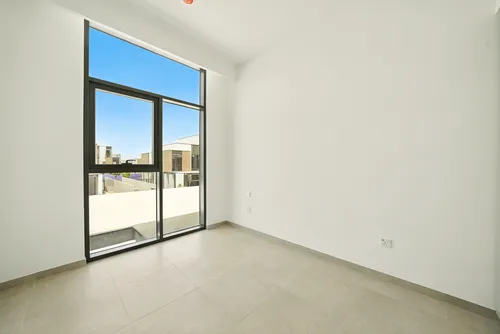 4 Bedrooms Townhouse in Mudon Al Ranim 1