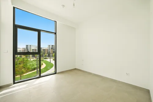4 Bedrooms Townhouse in Mudon Al Ranim 1