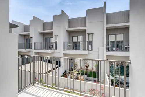 2 Bedrooms Townhouse in MAG Eye