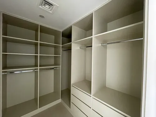 3 Bedrooms Townhouse in Maple 3