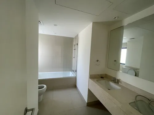 3 Bedrooms Townhouse in Maple 3