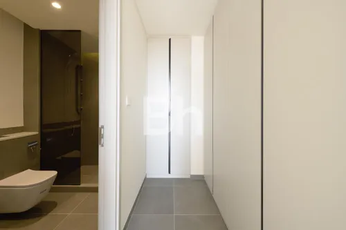4 Bedrooms Townhouse in June
