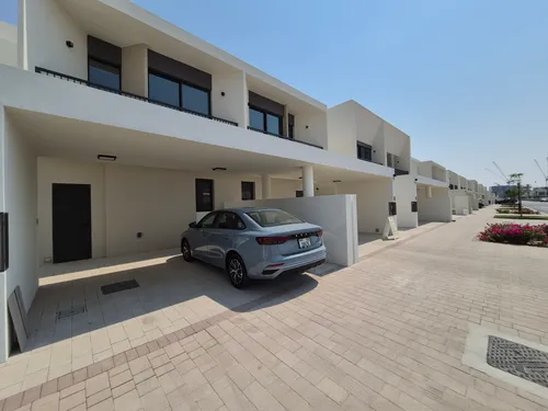 Single Row | Elegant 3-Bedroom | Brand New