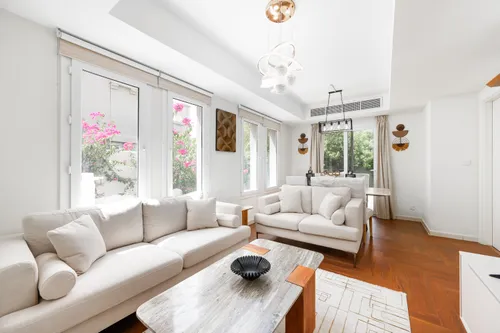 Exclusive | Fully Upgraded | Corner Unit
