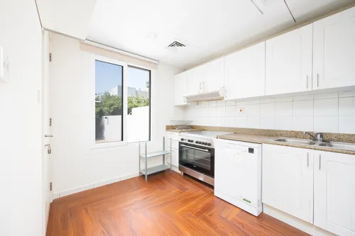 2 Bedrooms Townhouse in The Springs