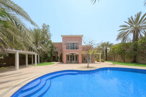 Exquisite Exclusive | Large Plot | Vacant