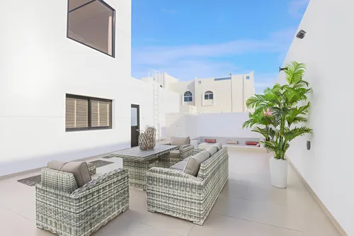 4 Bedrooms Villa in Jumeirah 3 Villas