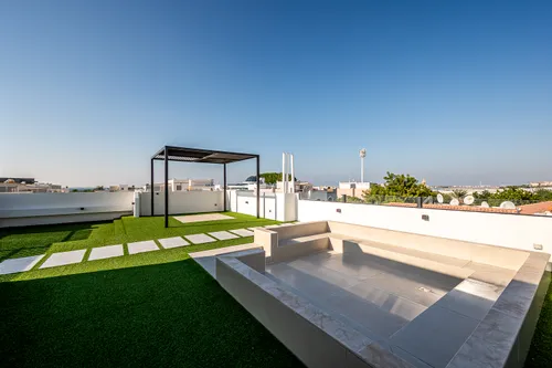 4 Bedrooms Villa in Jumeirah 3 Villas