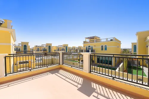 4 Bedrooms Villa in Legacy Nova Villas