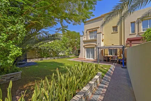 3 Bedrooms Villa in Springs 8