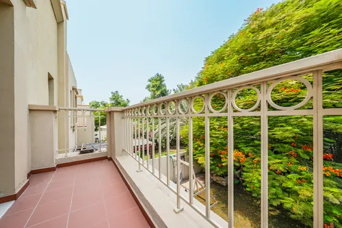3 Bedrooms Villa in Springs 8