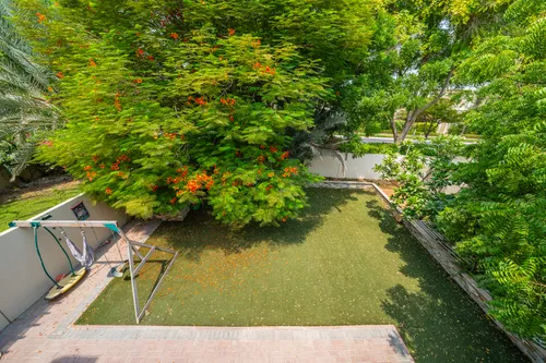 3 Bedrooms Villa in Springs 8