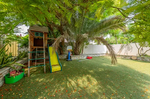 3 Bedrooms Villa in Springs 8