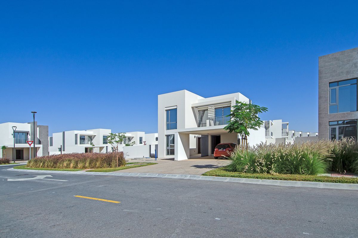 Villa in Golf Links Partial Golf Course Corner Unit Rented