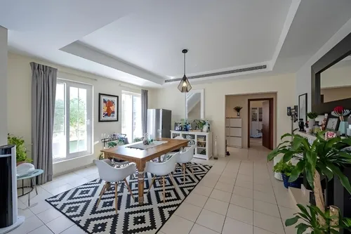 5 Bedrooms Villa in Mirador