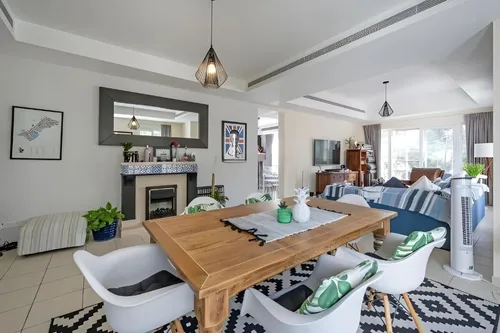 5 Bedrooms Villa in Mirador