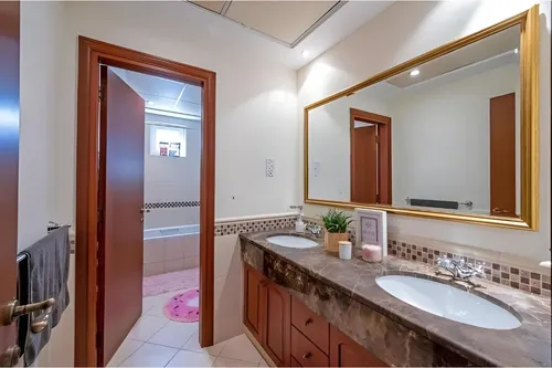 5 Bedrooms Villa in Mirador