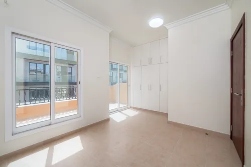 3 Bedrooms Townhouse in Mirabella 7