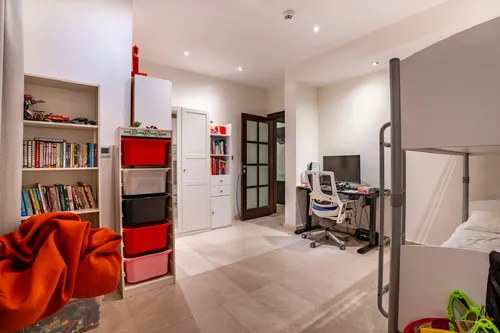 5 Bedrooms Villa in Meadows 4