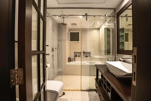 5 Bedrooms Villa in Meadows 4