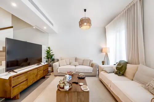3 Bedrooms Townhouse in Elan 1