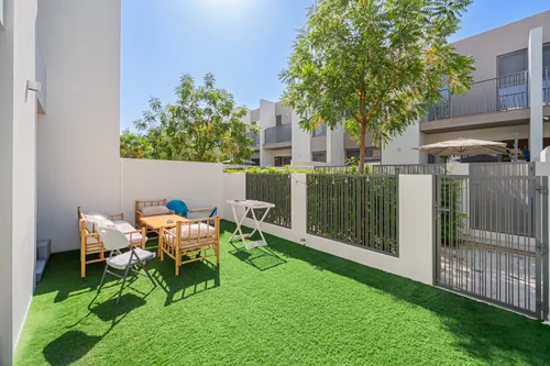 3 Bedrooms Townhouse in Elan 1
