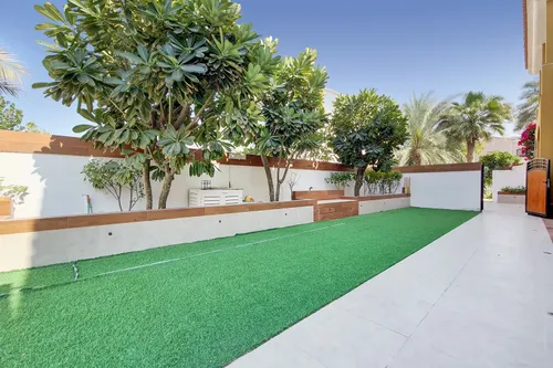 5 Bedrooms Villa in Mirador