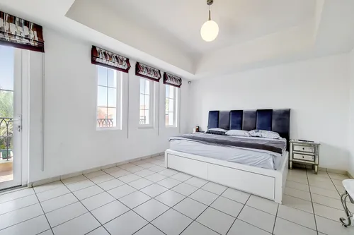 5 Bedrooms Villa in Mirador