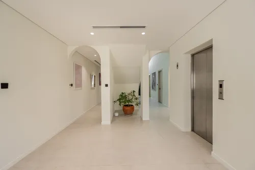 5 Bedrooms Villa in Acacia Avenues