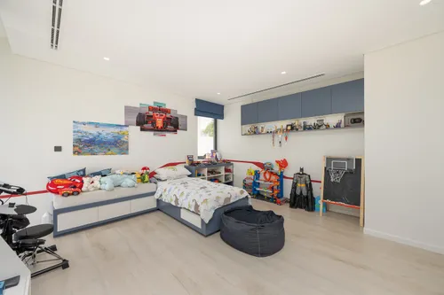 5 Bedrooms Villa in Acacia Avenues