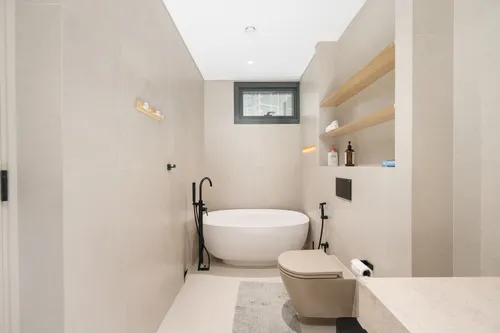 5 Bedrooms Villa in Acacia Avenues